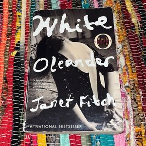 White Oleander Janet Fitch #1 National Bestseller Oprah’s Book Club book reading